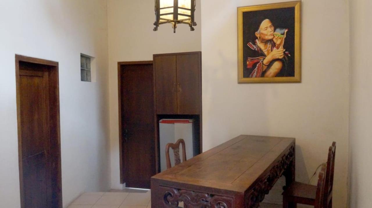 Rumah Stroberi Organic Farm & Family Lodge Lembang Esterno foto