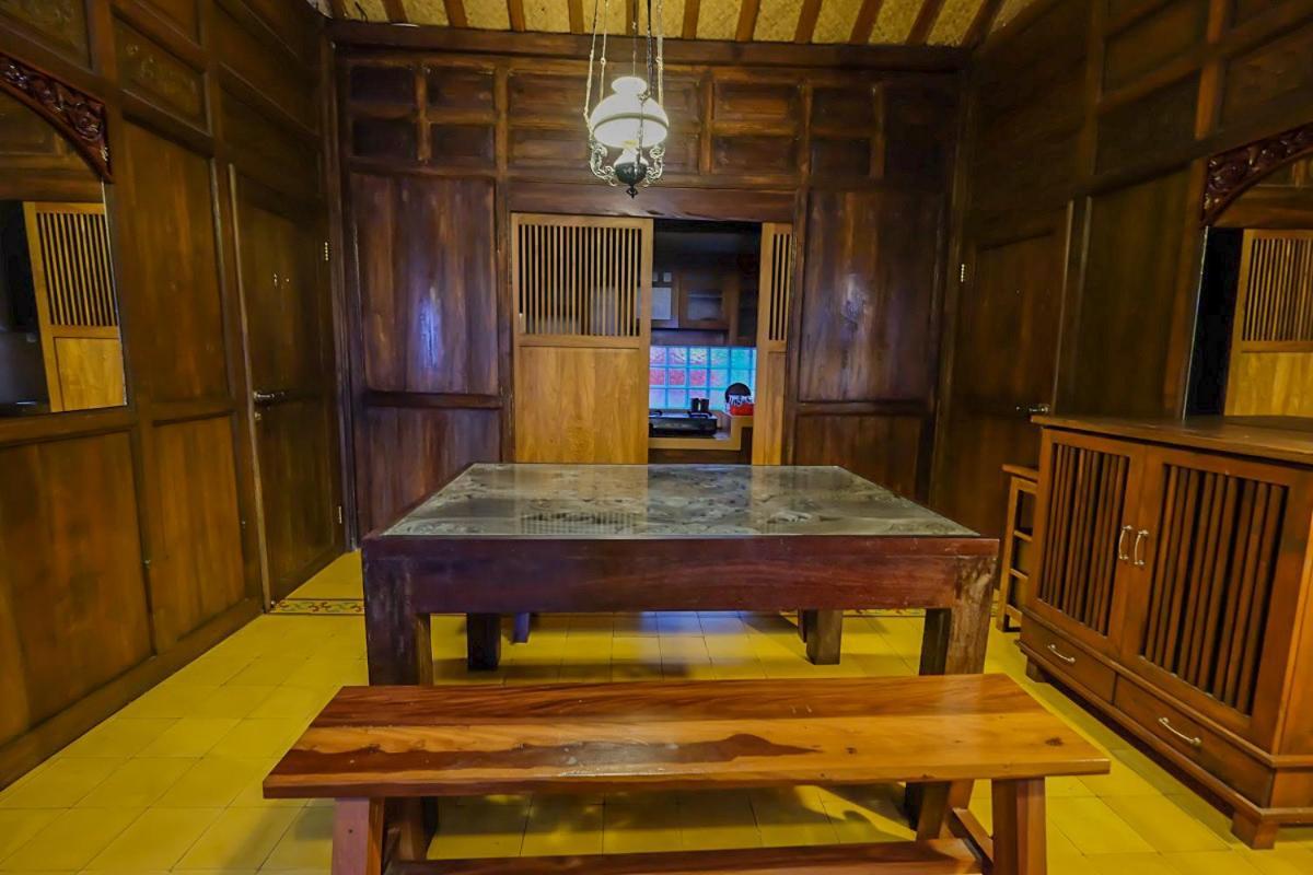 Rumah Stroberi Organic Farm & Family Lodge Lembang Esterno foto