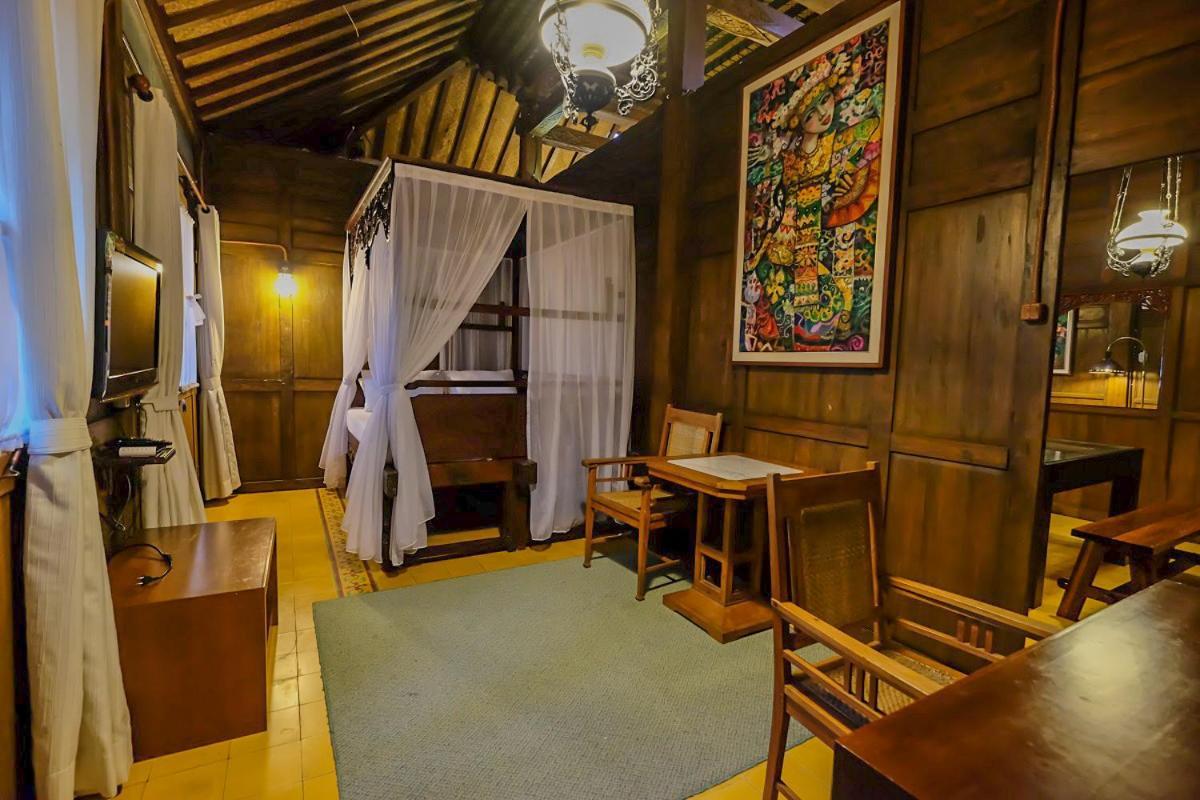 Rumah Stroberi Organic Farm & Family Lodge Lembang Esterno foto
