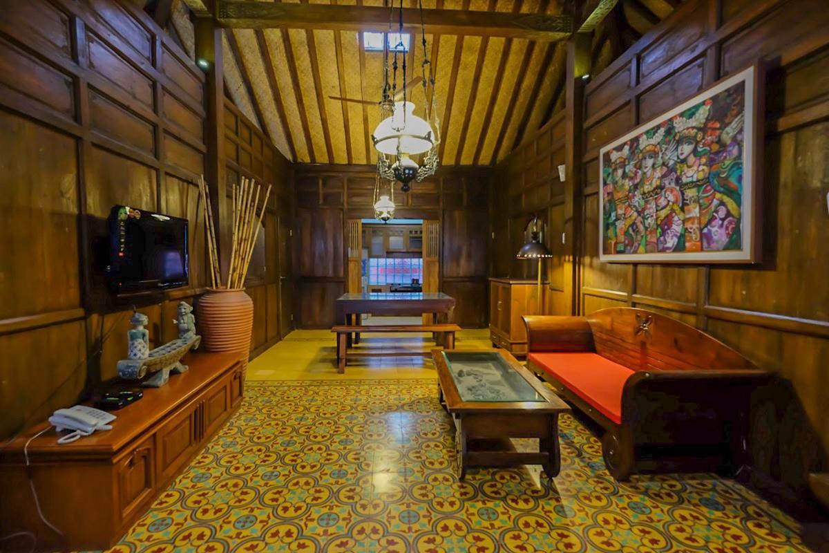 Rumah Stroberi Organic Farm & Family Lodge Lembang Esterno foto