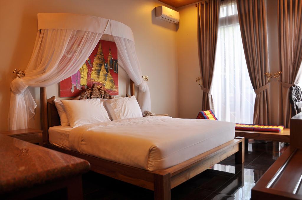Rumah Stroberi Organic Farm & Family Lodge Lembang Esterno foto